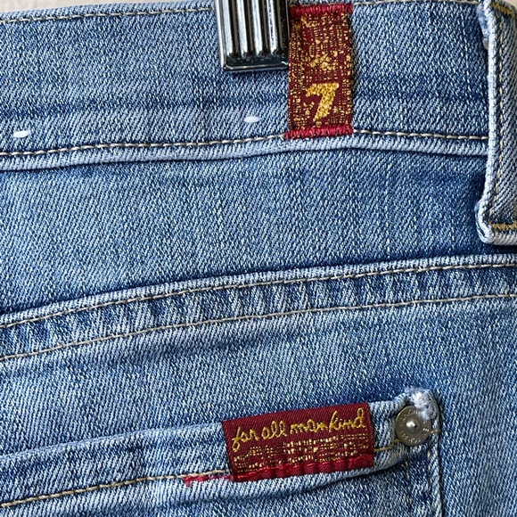 7 for all Mankind | Mid Rise Med Wash Frayed Ankle Cropped Boot Capri Jeans - Picture 8 of 12